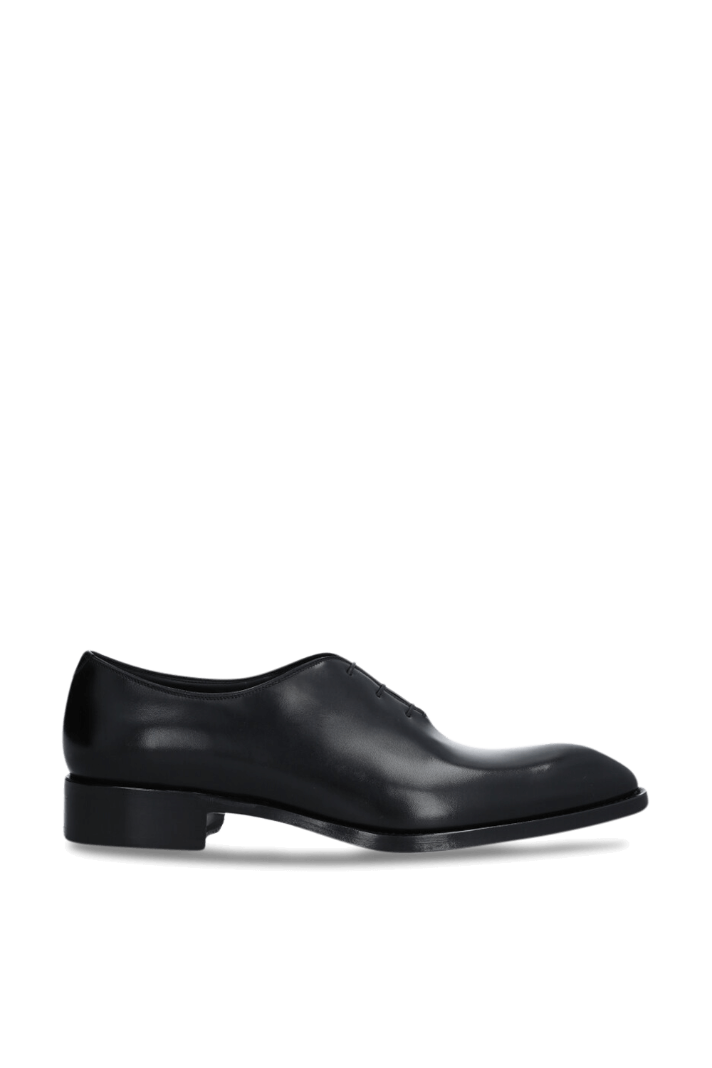 תמונה קידמית של נעלי אוקספורד אלגנטיות