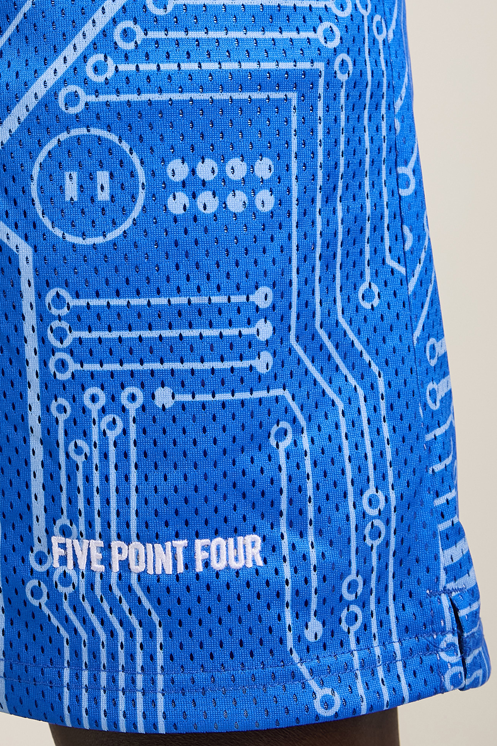 תמונת דוגמן אחורית של מכנסיים קצרים