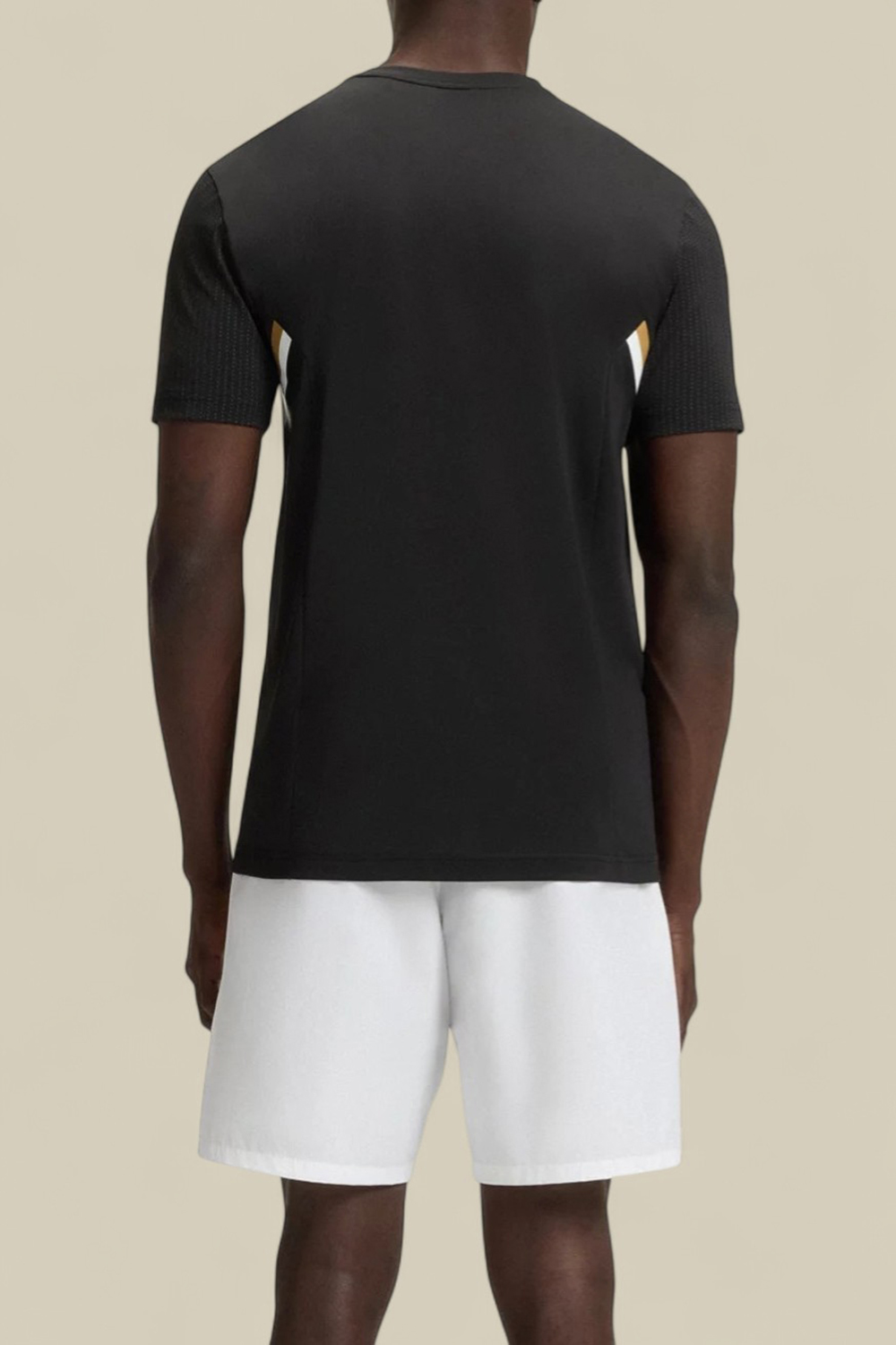 תמונת דוגמן אחורית של חולצת טי סלים