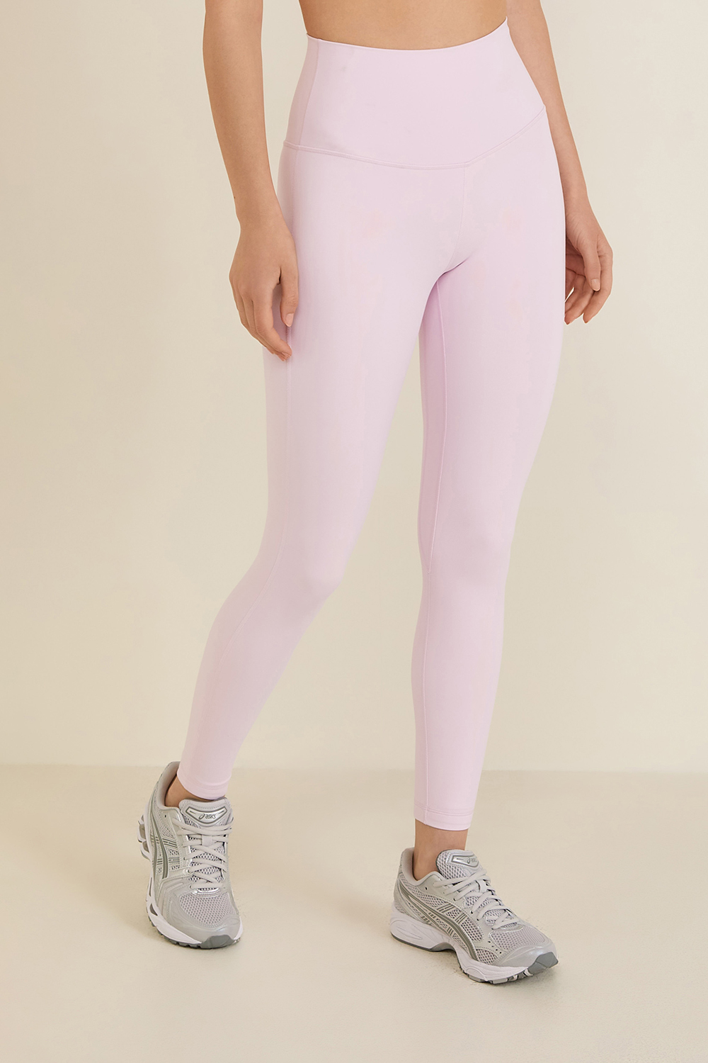 תמונת דוגמן קידמית של Align High-Rise Pant 25'' Leggings