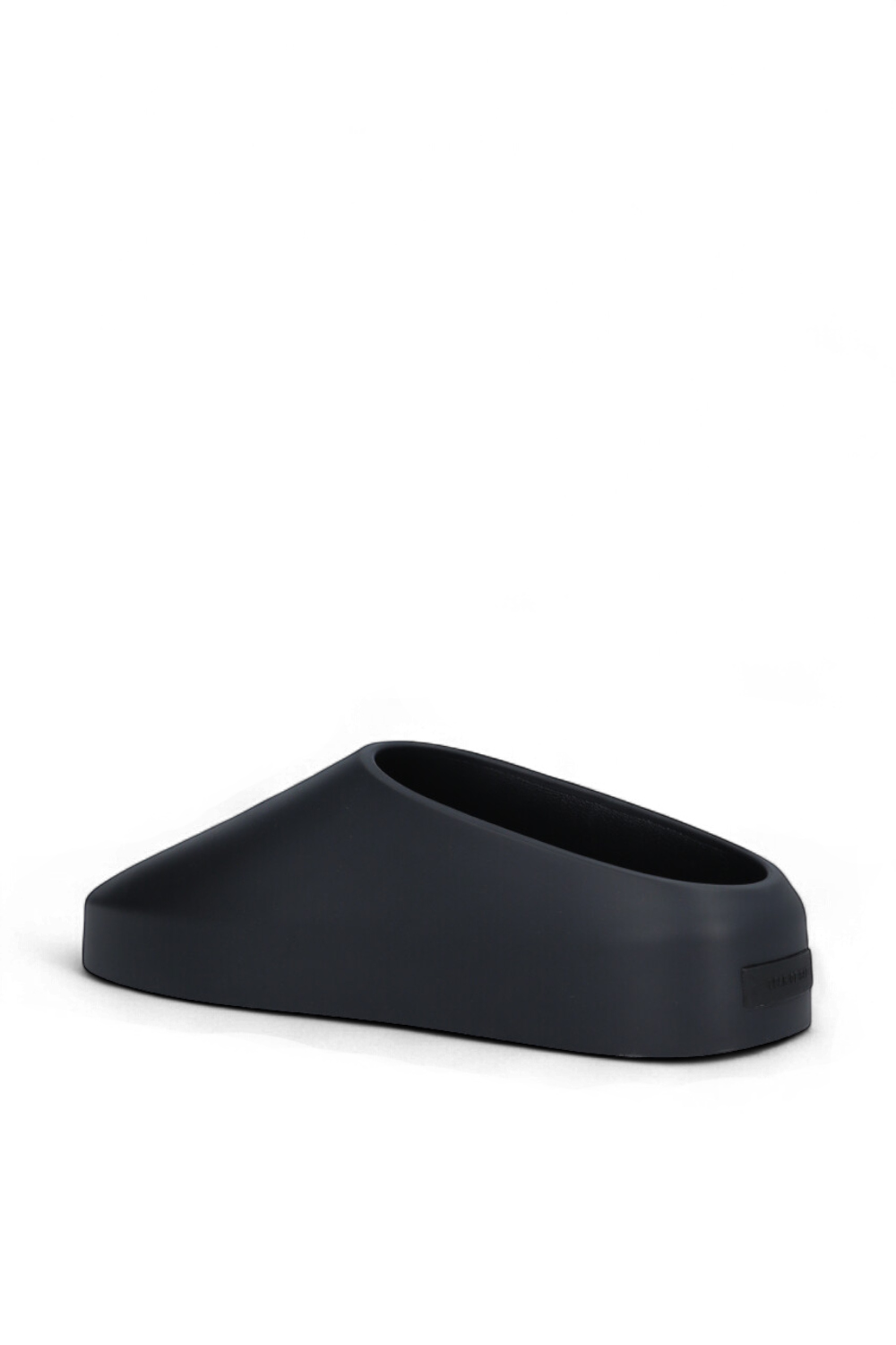 תמונה אחורית של נעלי מיולס