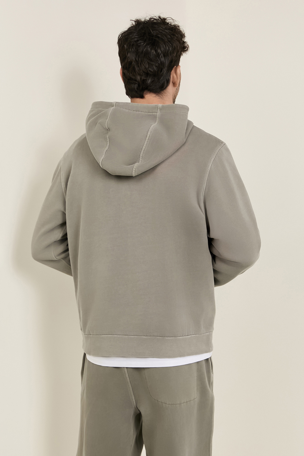 תמונת דוגמן אחורית של Steady State Pullover Hoodie Wash