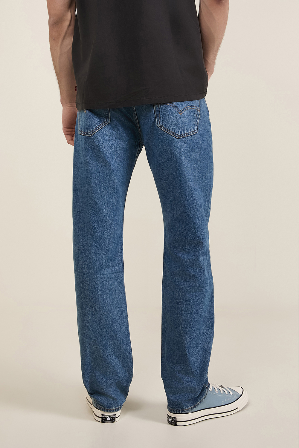 תמונת דוגמן אחורית של מכנסי ג'ינס 501