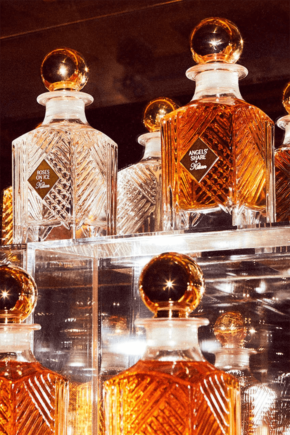 תמונה אחורית של The miniature Set Eau de Perfume 5 X 10 ml