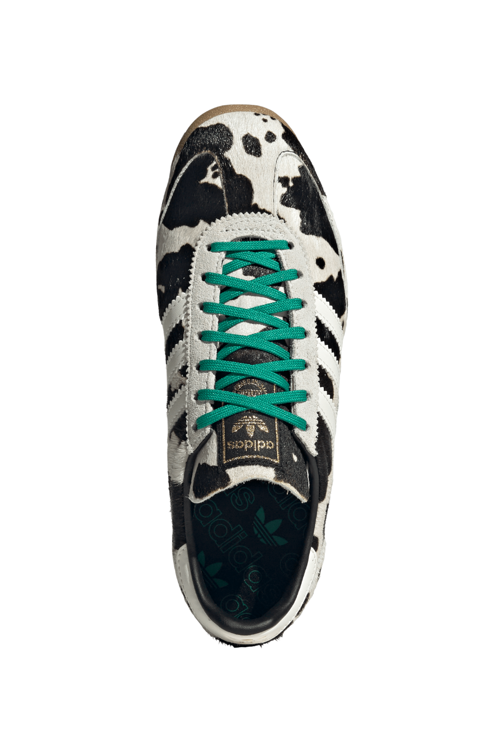 תמונת פנים של נעלי סניקרס