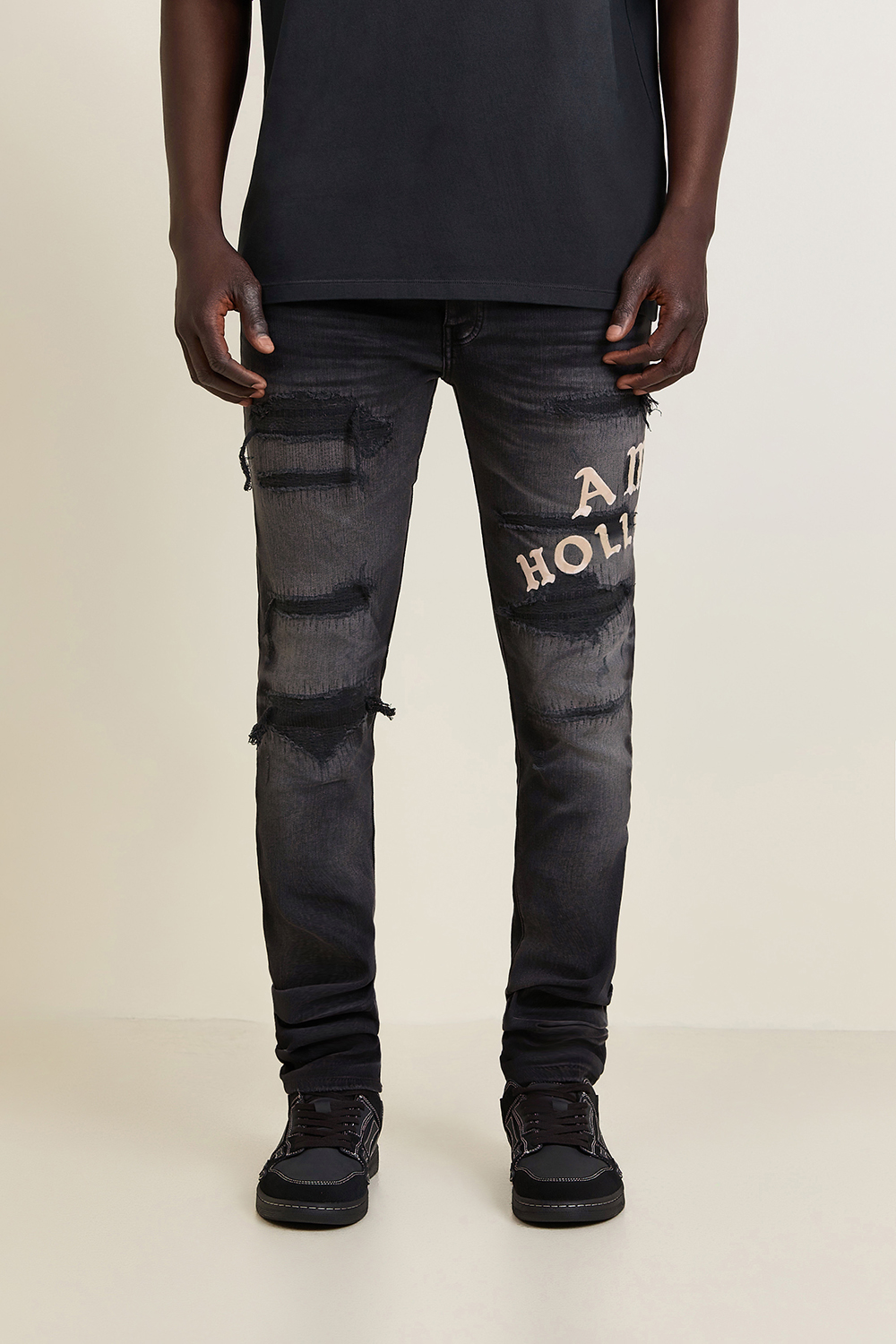 תמונת דוגמן קידמית של מכנסי ג'ינס