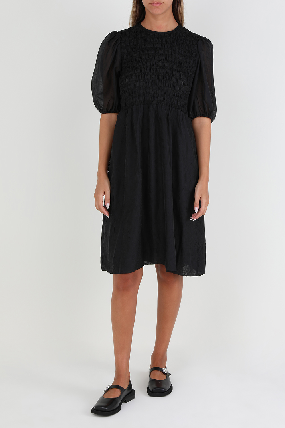 תמונת דוגמן קידמית של נעלי מרי ג'יין בסיומת מרובעת