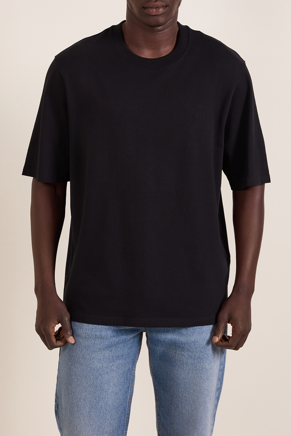 תמונת דוגמן קידמית של חולצת טי