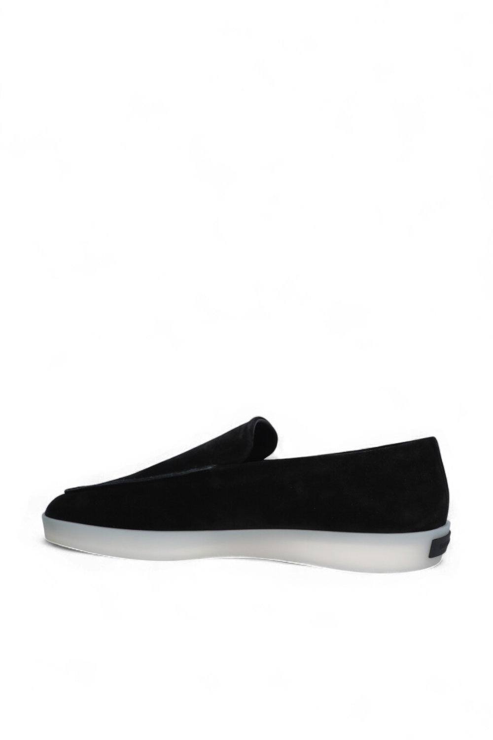 תמונה אחורית של נעלי מוקסינים