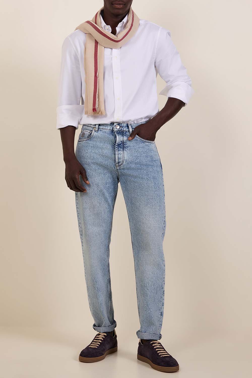 תמונת דוגמן קידמית של צעיף