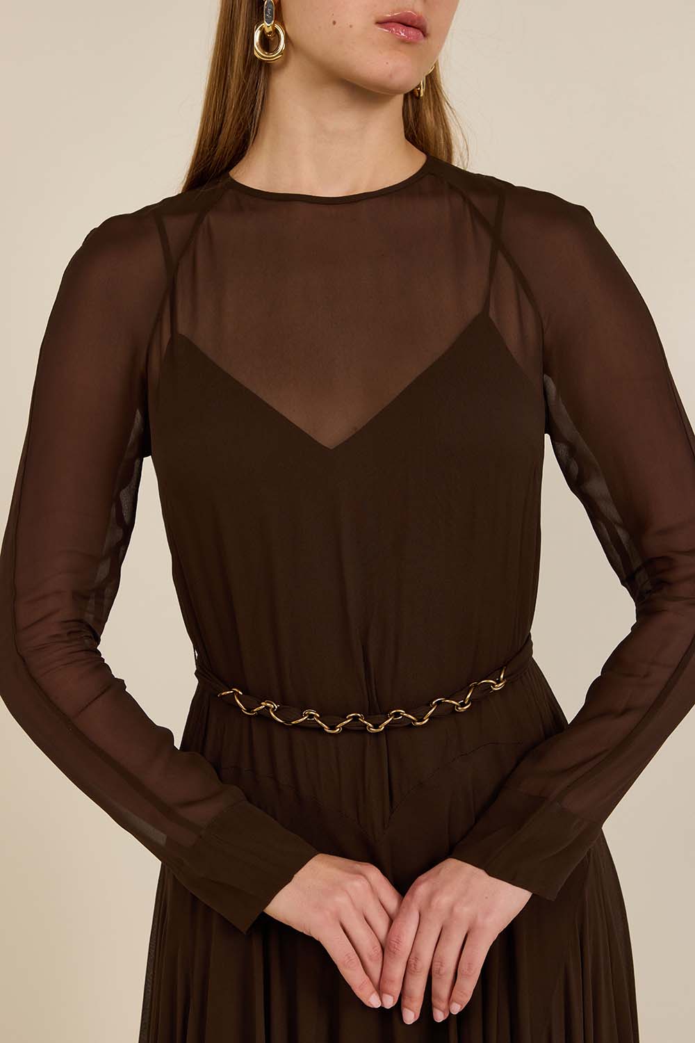 תמונת תקריב דוגמן של שמלת מידי ויסקוזה