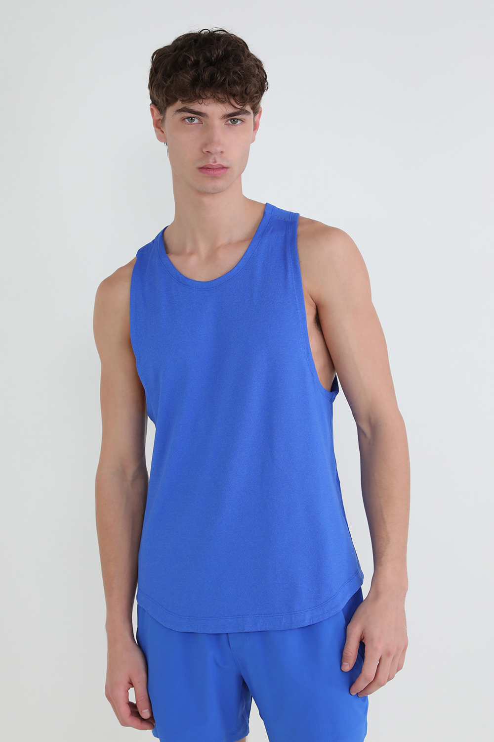 תמונת דוגמן קידמית של License to Train Tank Top