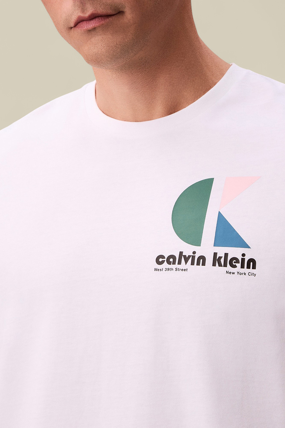 תמונת תקריב דוגמן של חולצת טי