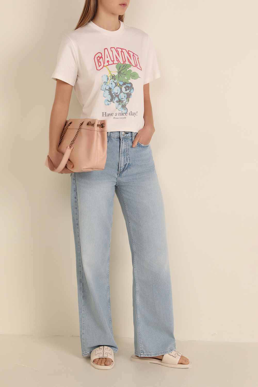 תמונת דוגמן קידמית של כפכפי דאבל טי מעור