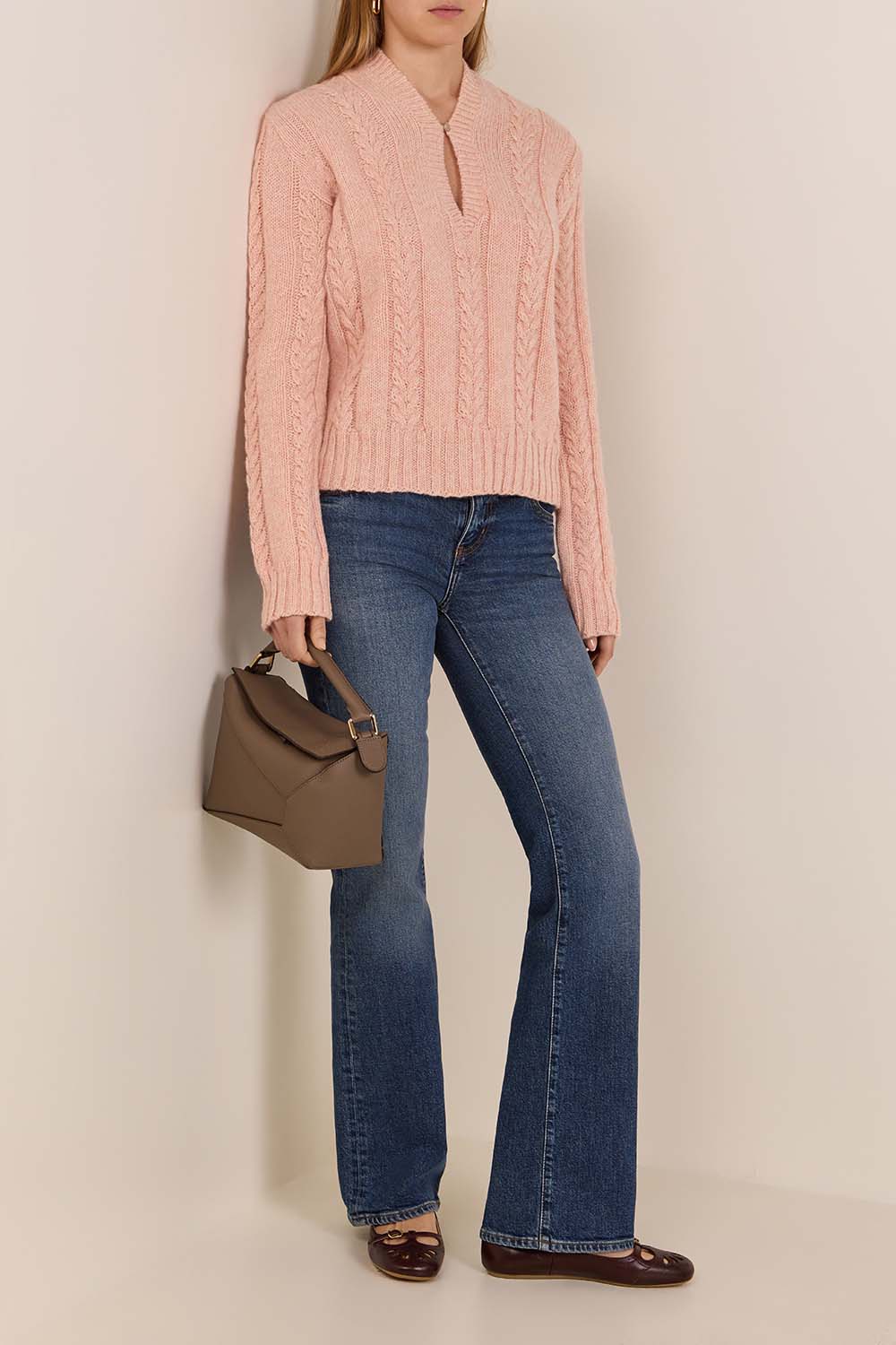 תמונת דוגמן קידמית של נעלי בלרינה