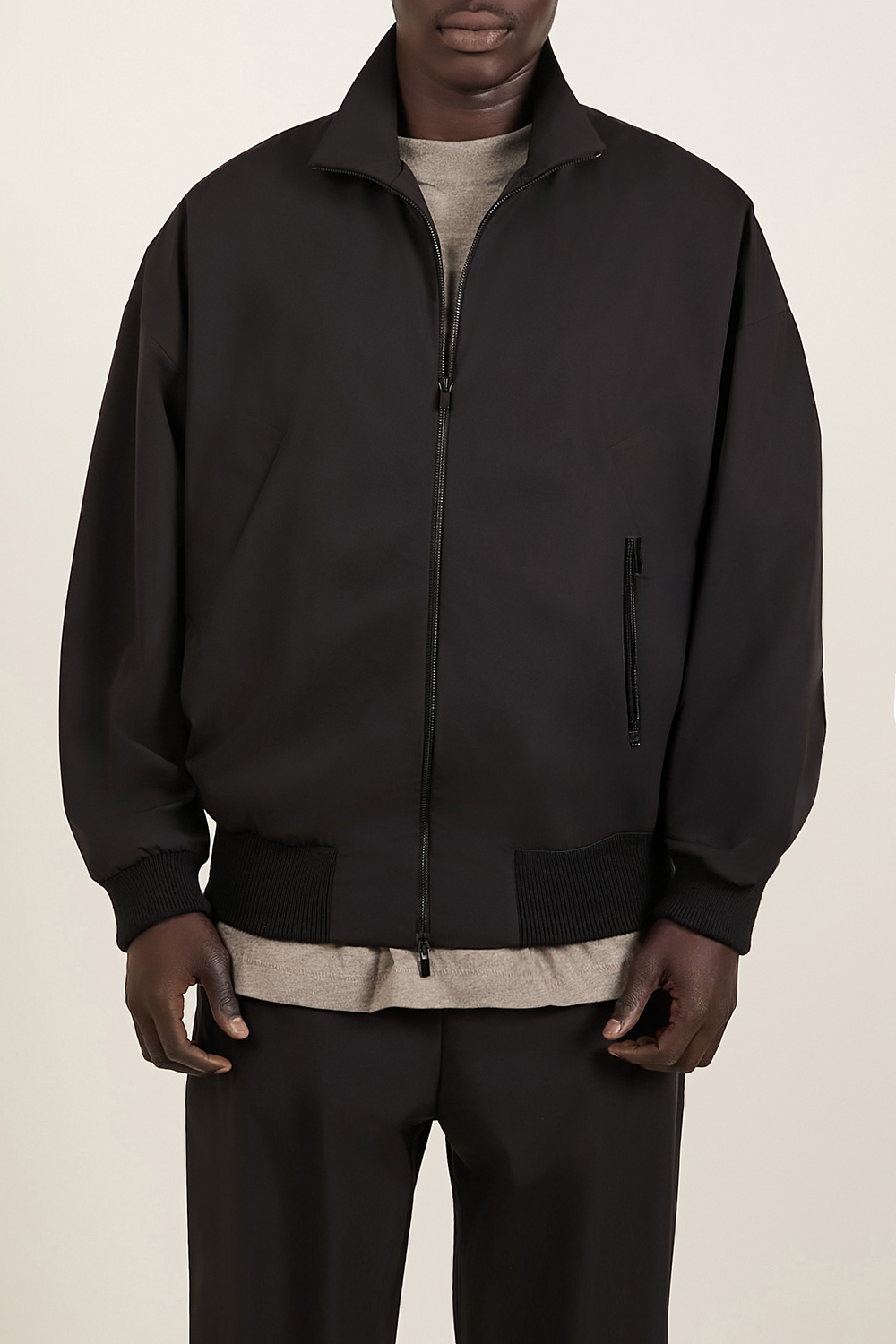 תמונת דוגמן קידמית של ז'קט רוח