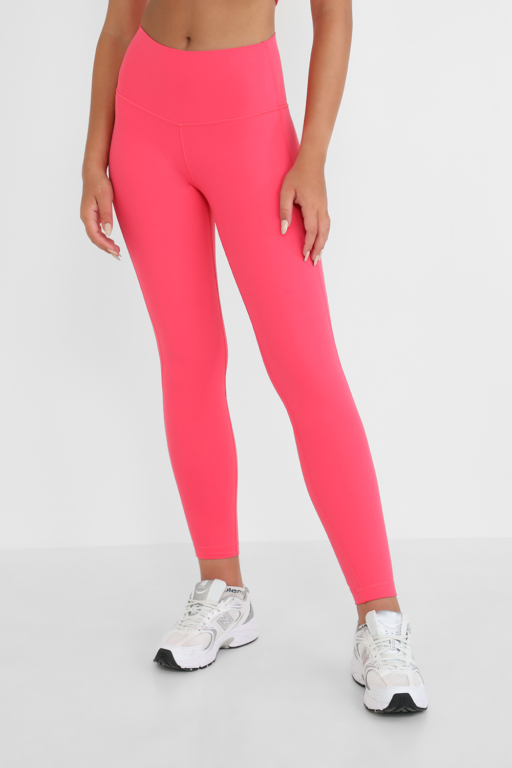 תמונת דוגמן קידמית של Align HR Pant 25" Leggings