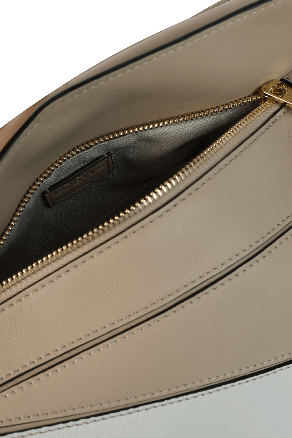 תמונת פנים של תיק פאזל בגודל סמול