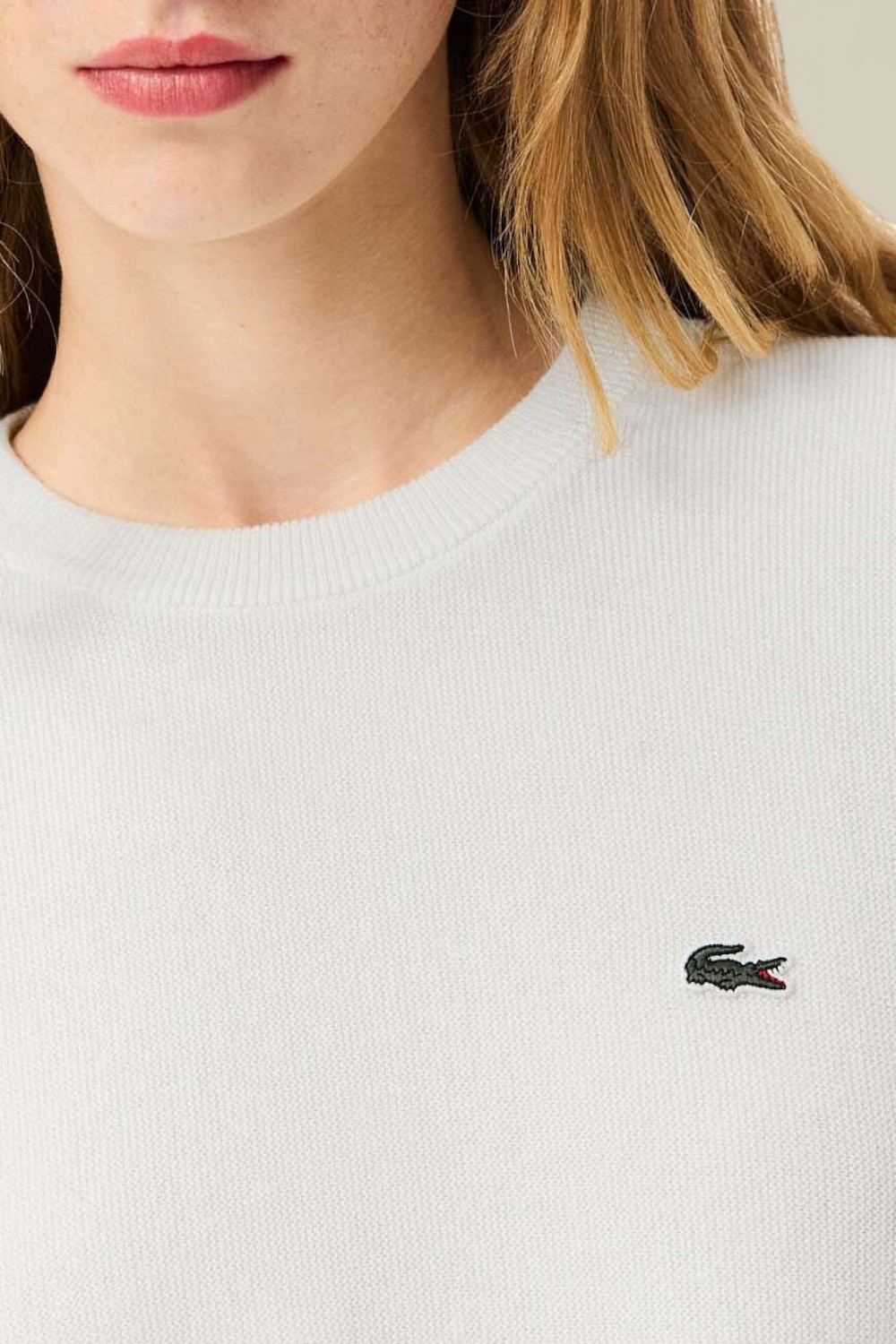 תמונת תקריב דוגמן של סוודר