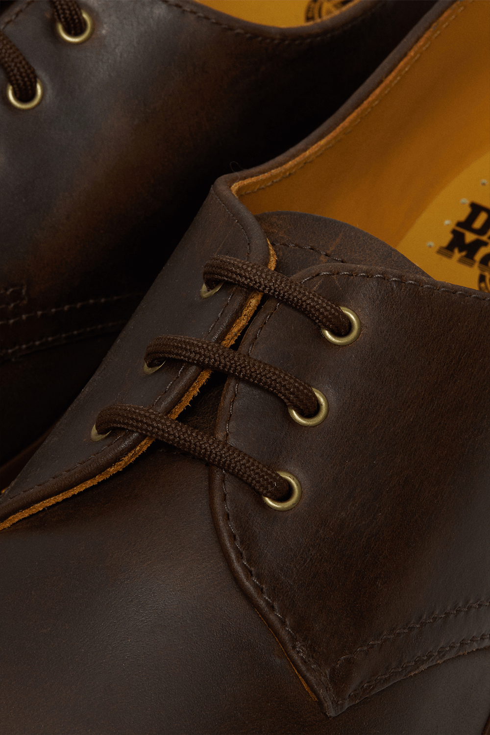 נעלי 1461 מעור