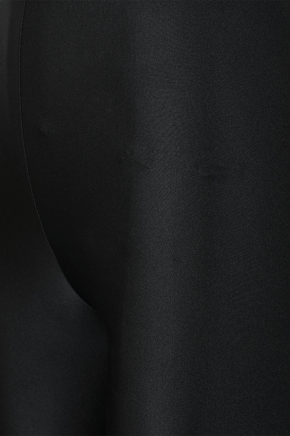 תמונה אחורית של מכנסי טייץ מבריקים עם רגליות