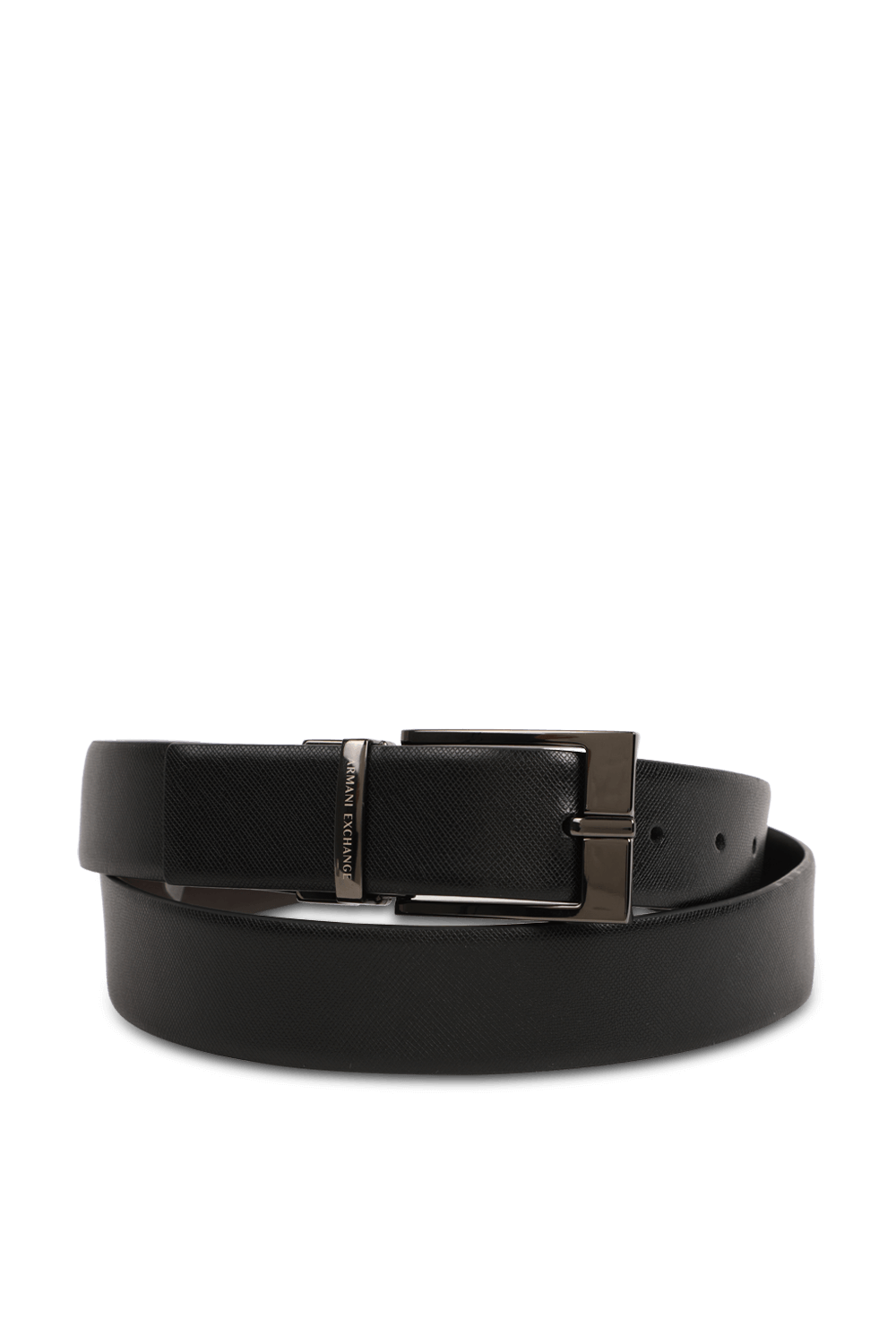 תמונה קידמית של חגורת עור עם אבזם מטאלי