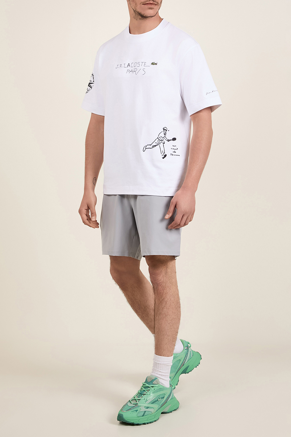 תמונת דוגמן קידמית של נעלי סניקרס L003