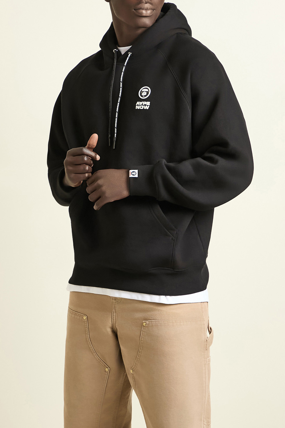 תמונת דוגמן קידמית של סווטשירט קפוצ'ון