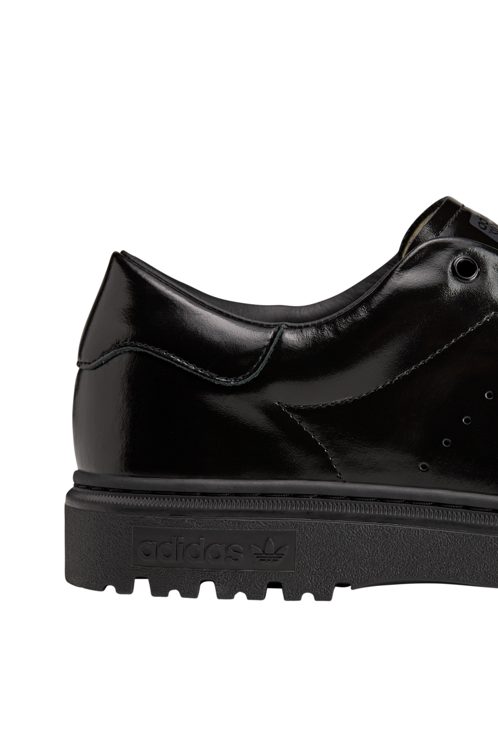 תמונת פנים של נעלי סטאן סמית' אדידס X בובספוג