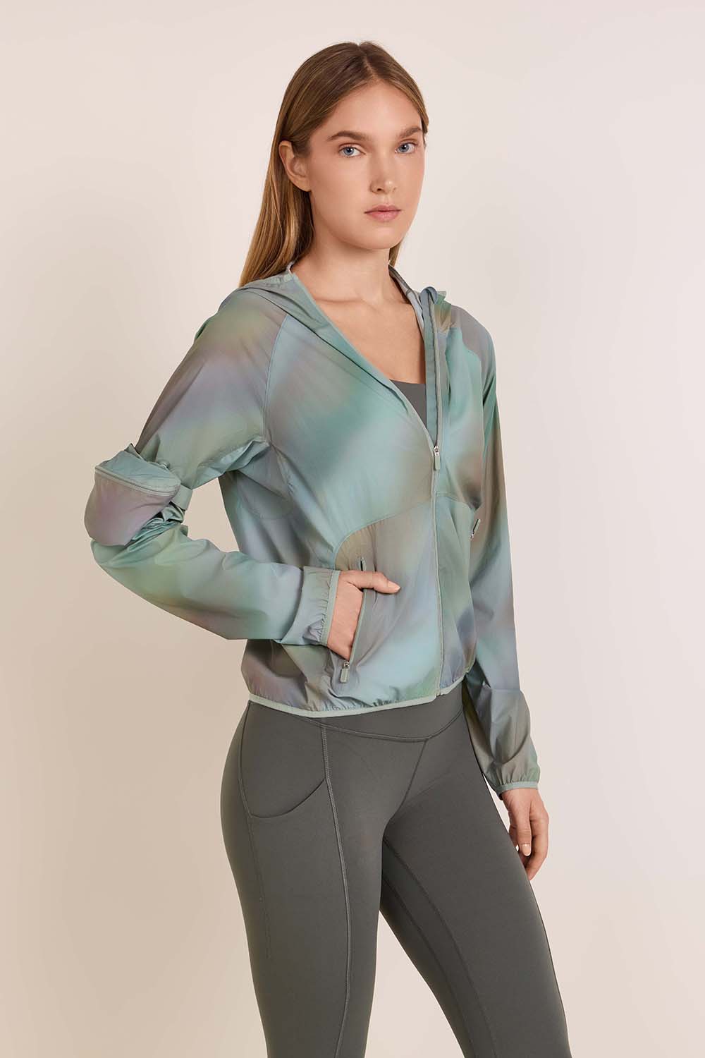 תמונת דוגמן קידמית של Packable Trail Running Jacket