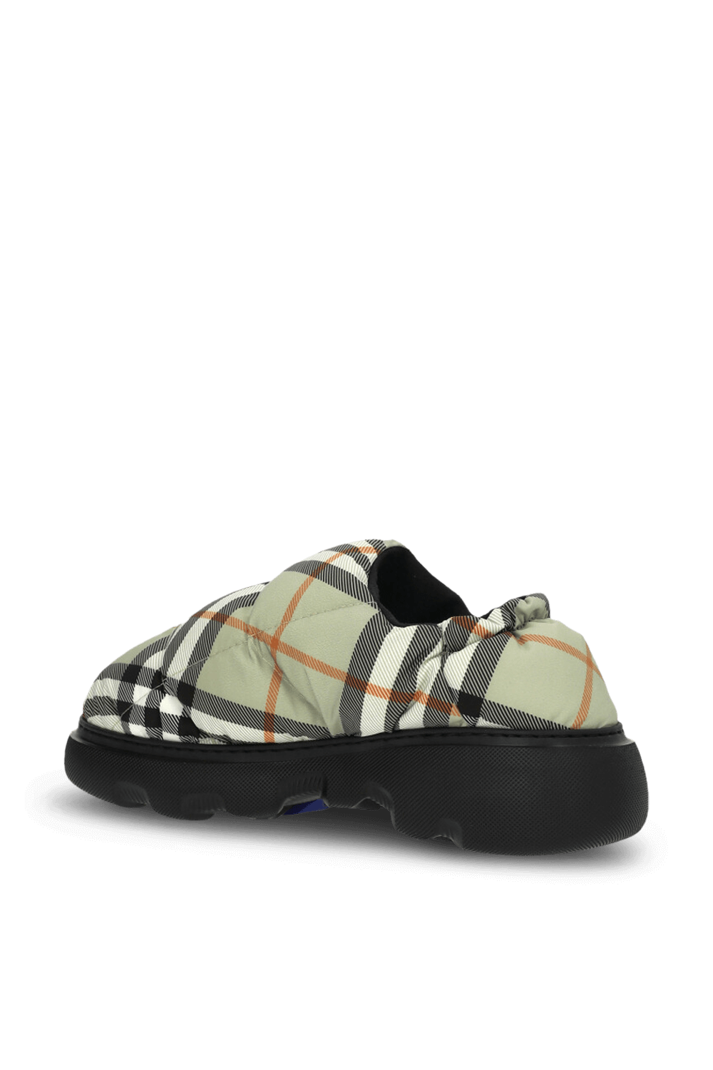 תמונה אחורית של נעלי סניקרס