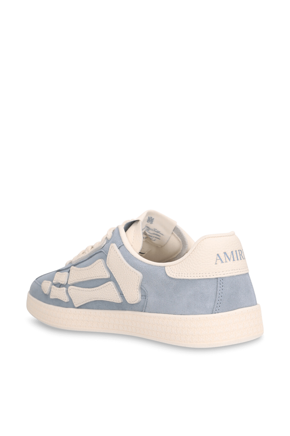 תמונה אחורית של סניקרס