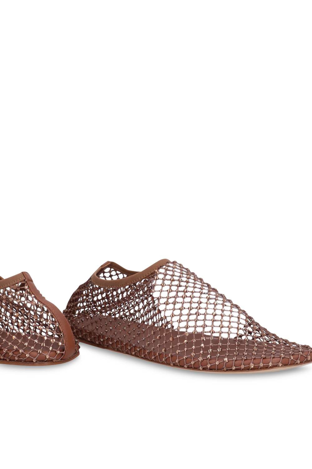 תמונת תקריב של נעלי סליפ און