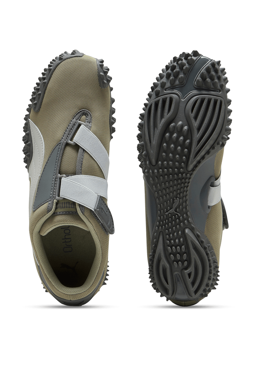 תמונת תקריב של נעלי סניקרס מוסטרו