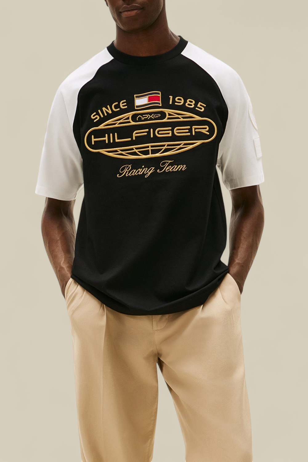 תמונת דוגמן קידמית של חולצת טי