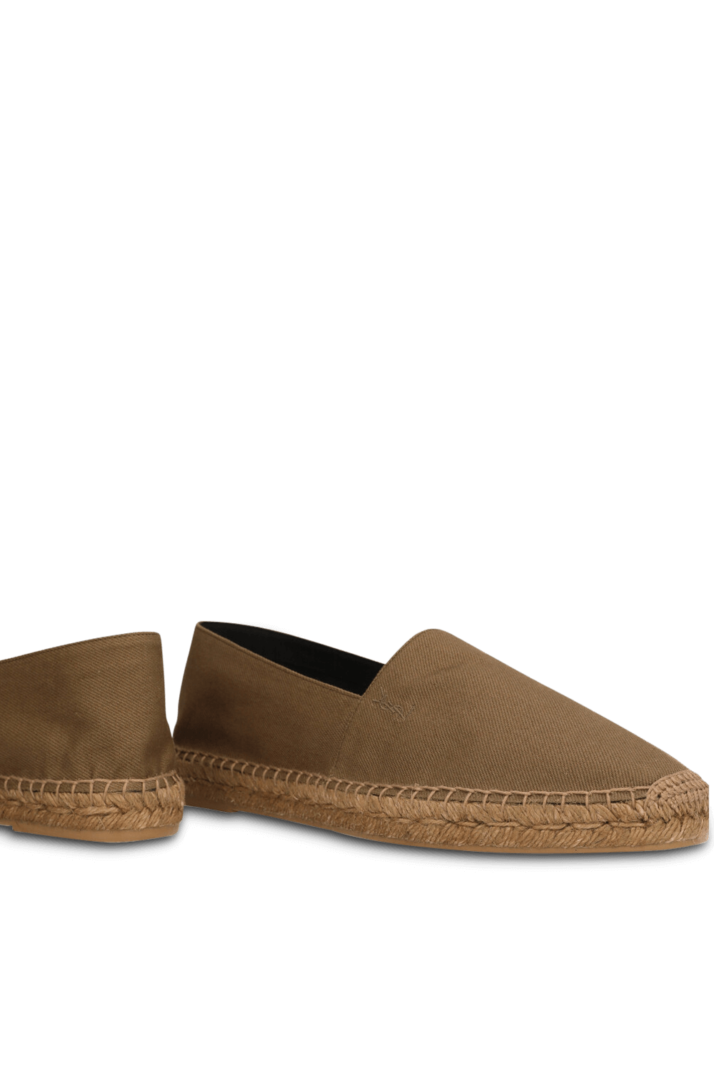 תמונת תקריב של נעלי אספדריל