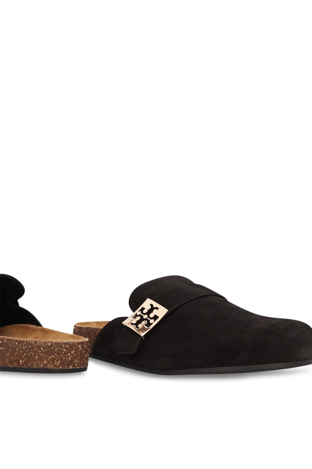 תמונת תקריב של נעלי מיולס