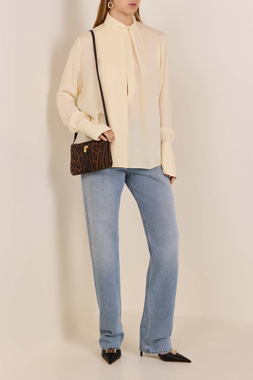 תמונת דוגמן קידמית של תיק קרוסבודי מיני