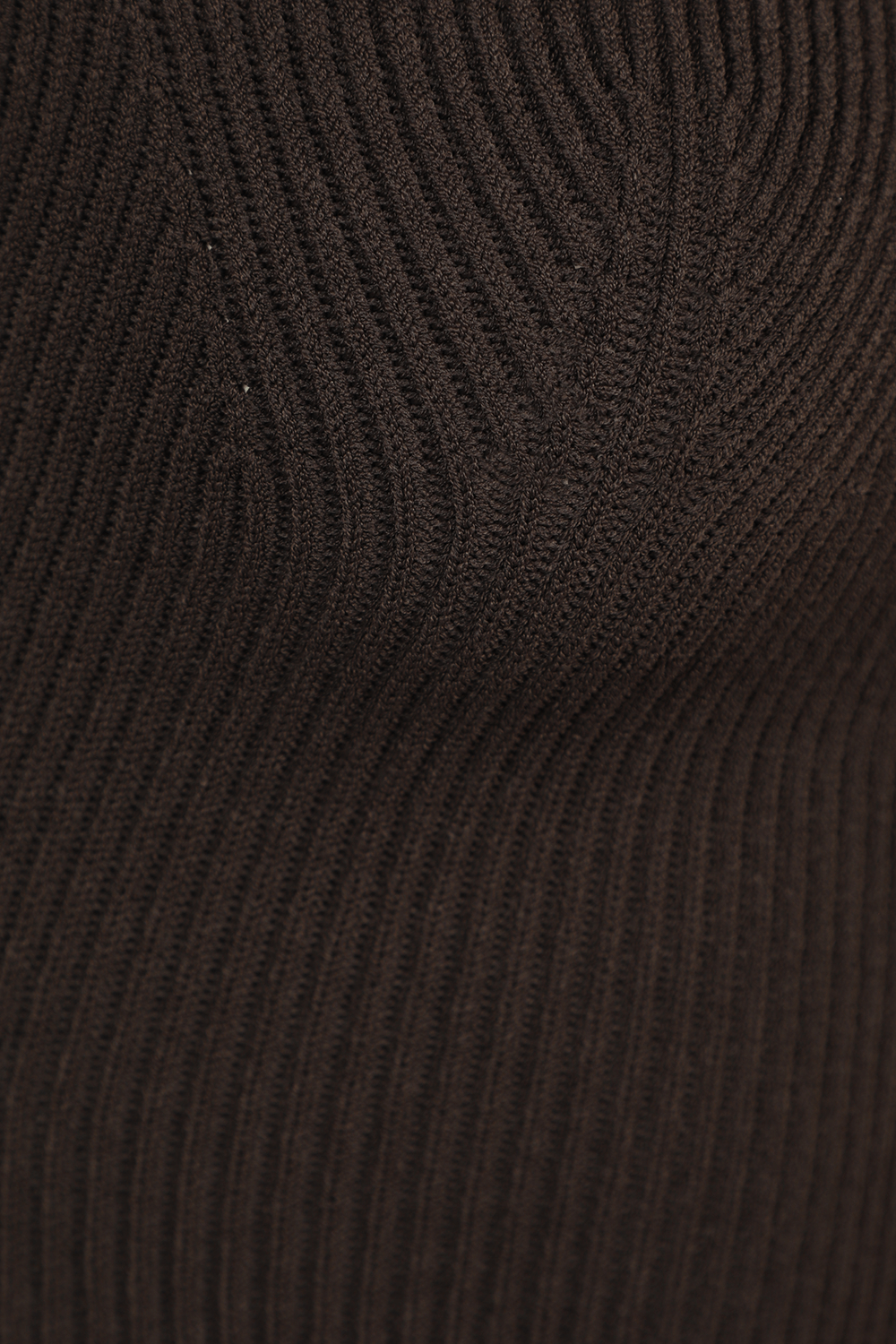 תמונת תקריב של שמלת ריב אלגרה באורך מידי