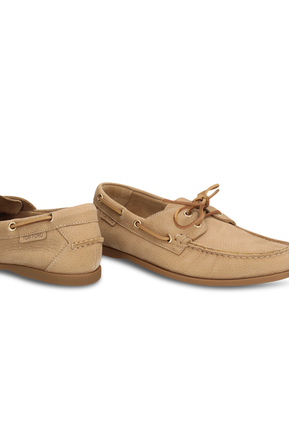 תמונת תקריב של נעלי מוקסינים