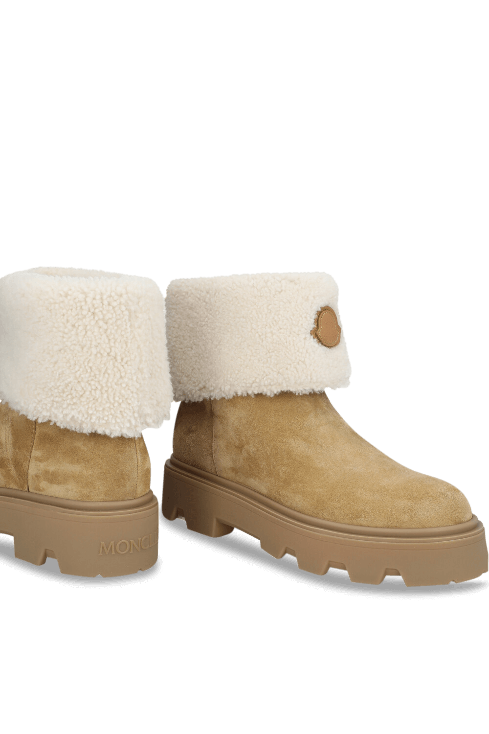 תמונת תקריב של מגפוני שרלינג