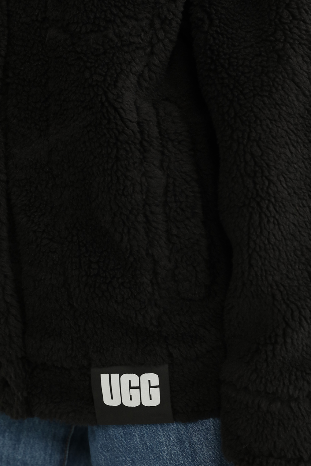 תמונת תקריב דוגמן של ז`קט פראנקי טדי בר