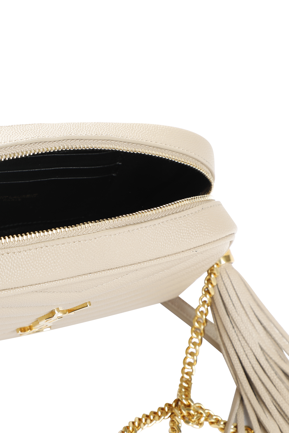 תמונת תקריב של תיק צד מדגם לו בגוון בז'