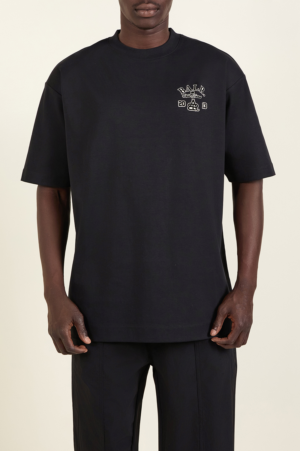 תמונת דוגמן קידמית של חולצת טי