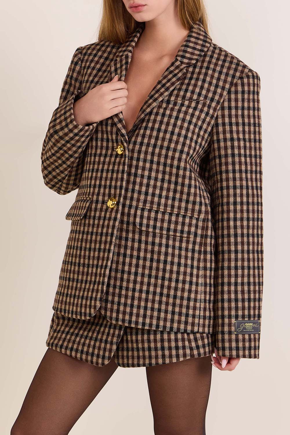 תמונת דוגמן קידמית של ז'קט מחוייט אוברסייז