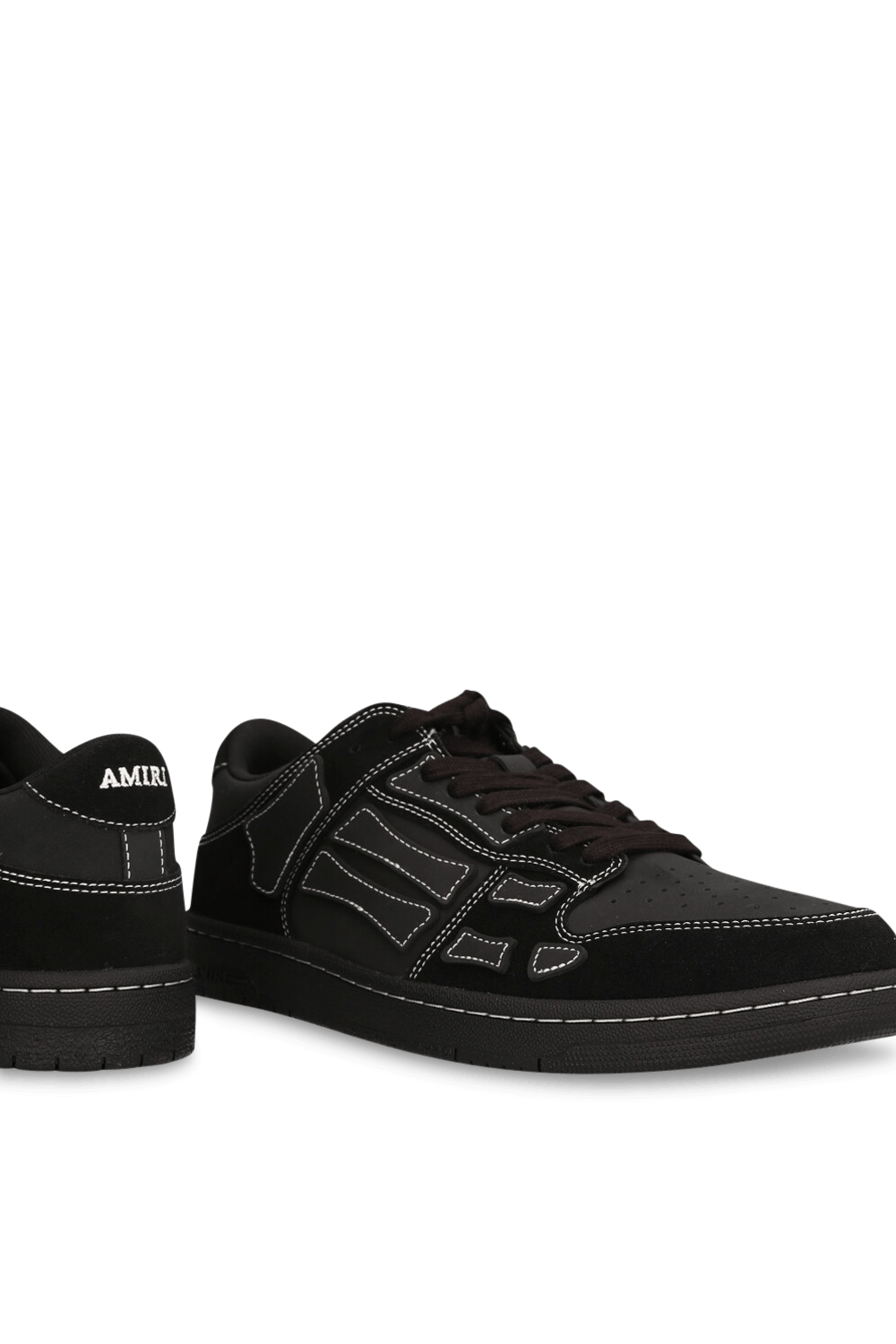 תמונת תקריב של סניקרס