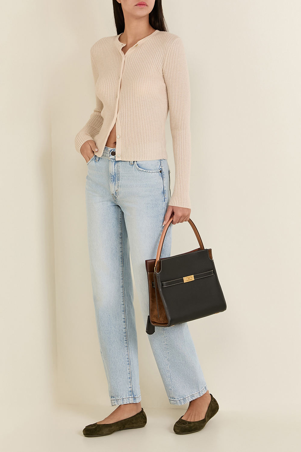 תמונת דוגמן קידמית של נעלי בלרינה מזמש