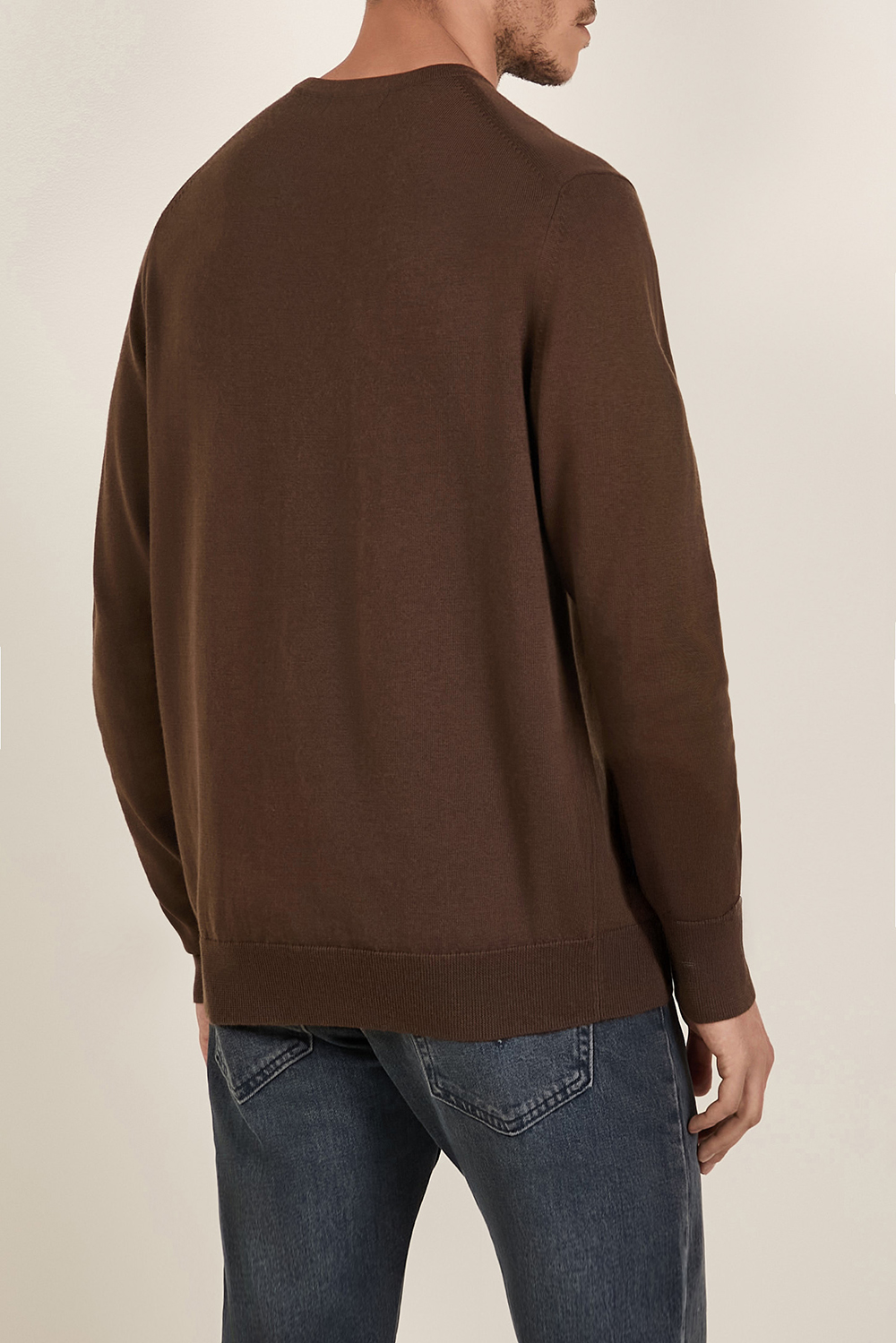 תמונת דוגמן אחורית של סווטשירט כותנה וצמר