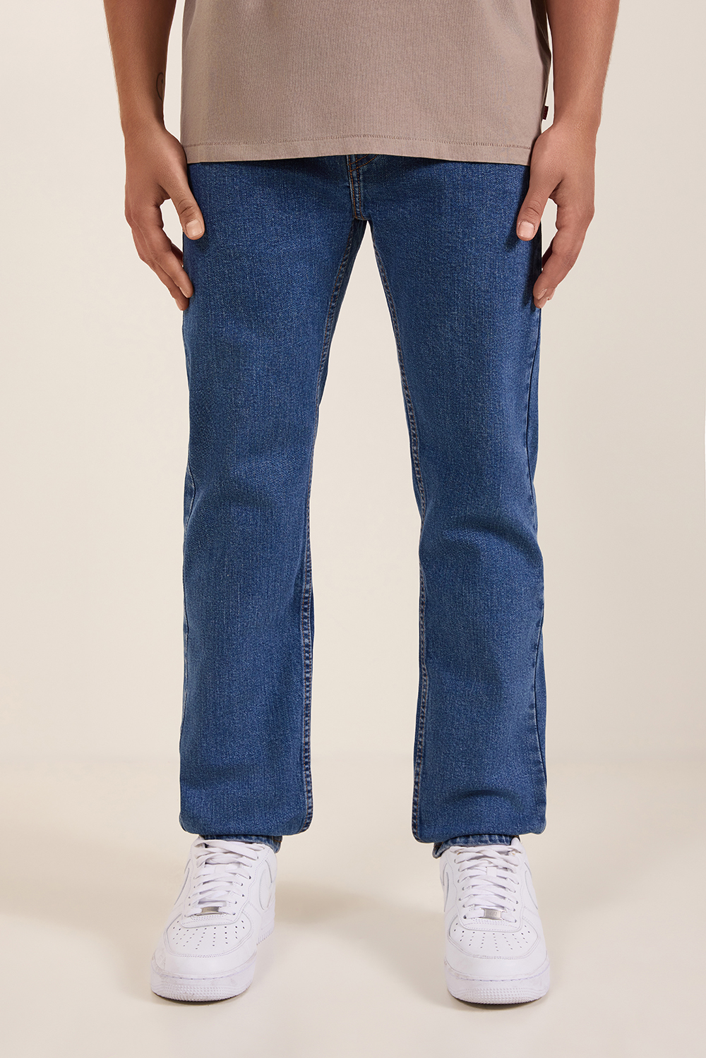 תמונת דוגמן קידמית של מכנסי ג`ינס 505 בגזרה ישרה