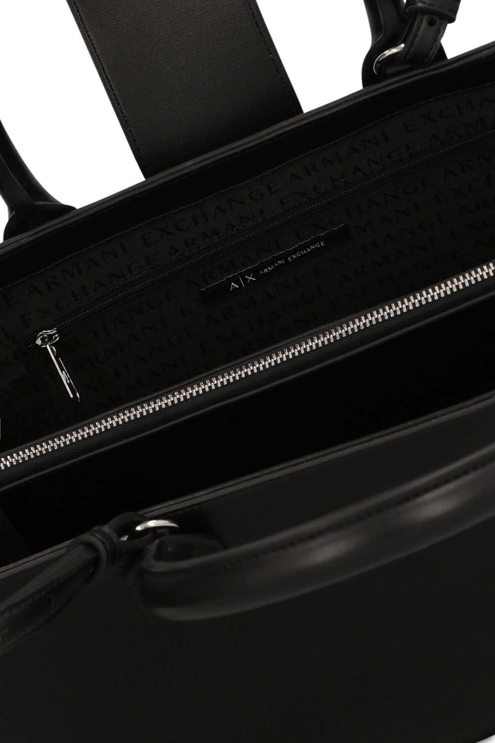 תמונת פנים של תיק טרפז